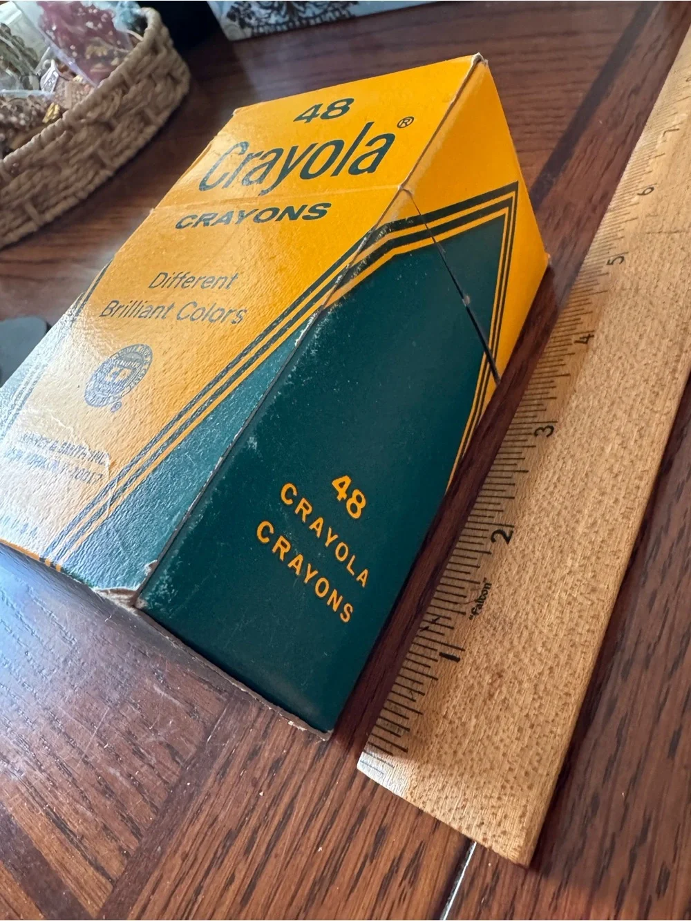 N/A vintage box